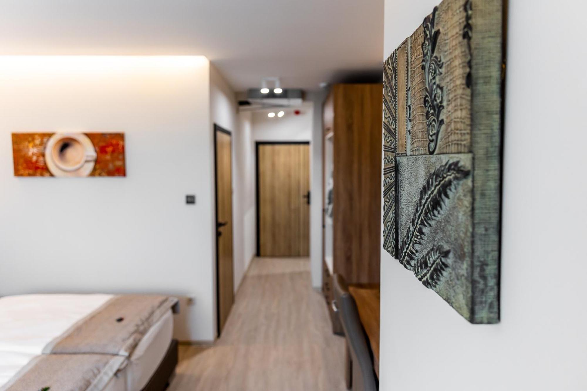 Mokka House Panzio Bed & Breakfast Miskolc Exterior photo